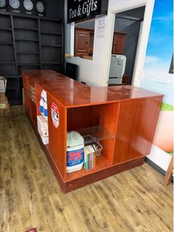 Retail counter