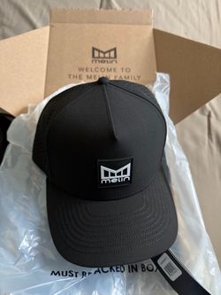 Melin hat NEW