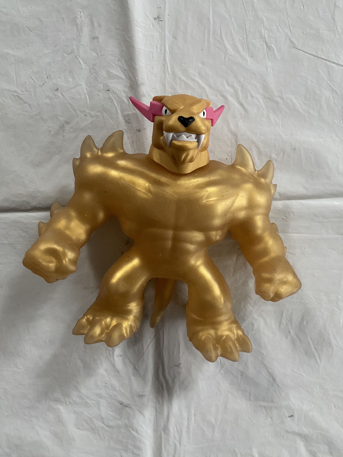 Goo Jut Zu Legendary Panther Stretchy