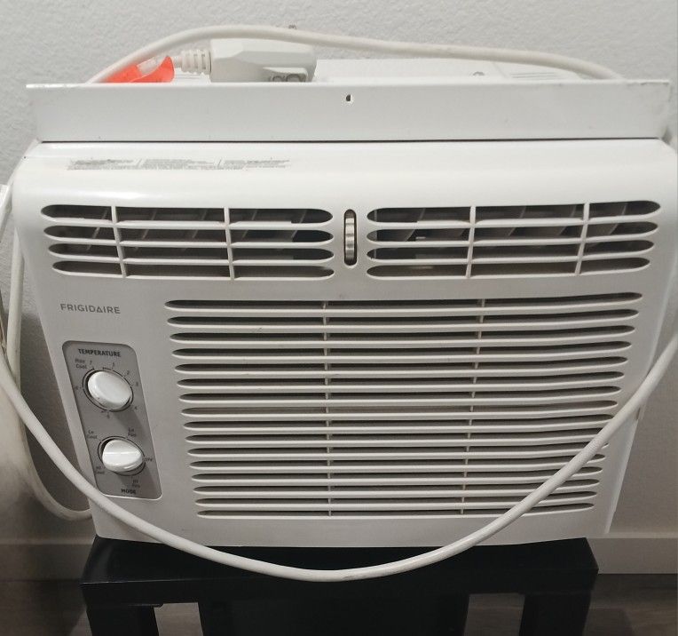 Frigidaire ffra05l1r111
