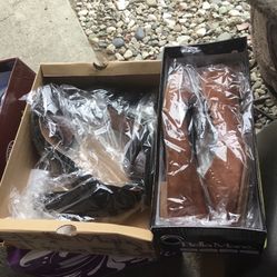 Botas Y Zapatos Nuevos. $28 Each 