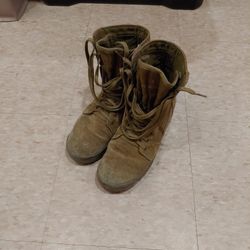 Garmot Boots Size 9.5