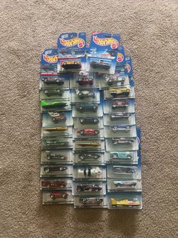 32 hot wheels