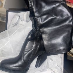 Pretty little thing Size 6 Women’s Knee High Heel Boots 