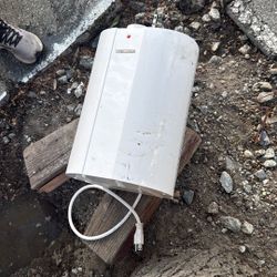 10 gallon electric water heater 