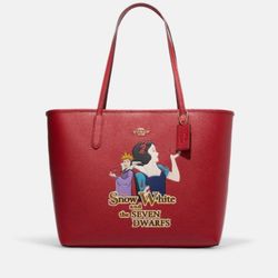 Coach Disney X Coach City Tote Bag Snow White And Evil Queen Motif in Red