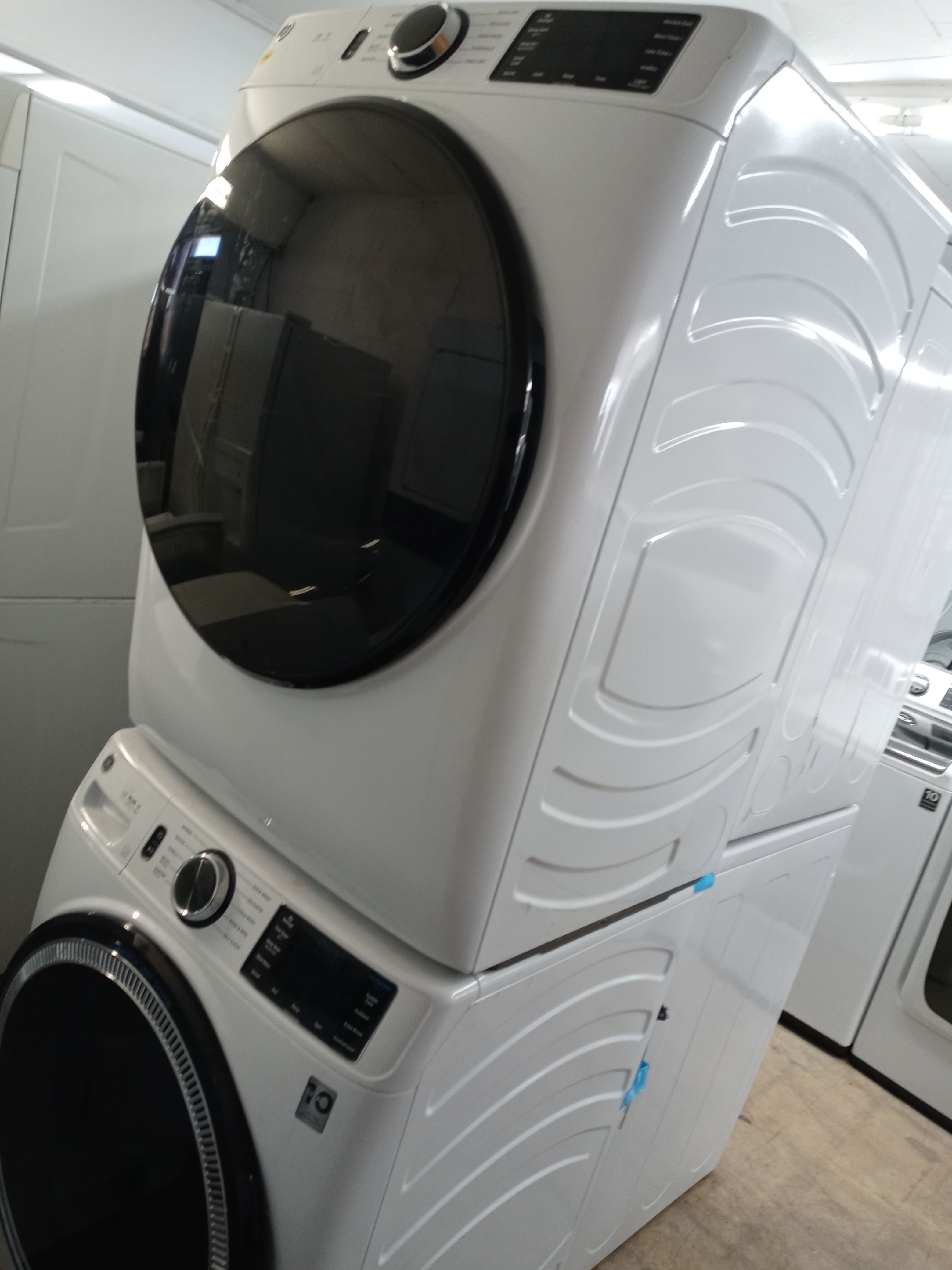GE stackable front load washer and dryer set - Free delivery