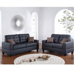Comfortable Beautiful Sofa and Loveseat Set