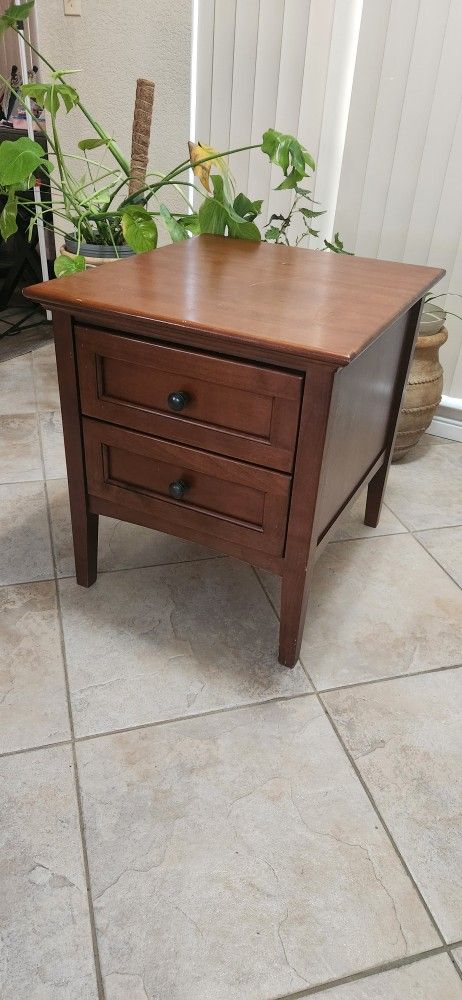 Large Night Stand With 2 Drawers