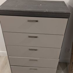 Dresser And Office Chair 