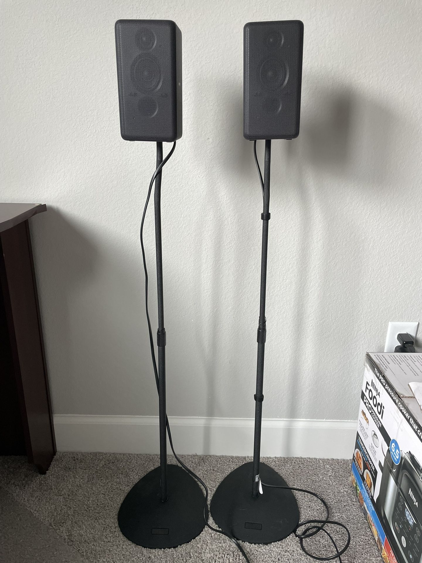 Sony SA-RS3S Wireless Speakers With Stands