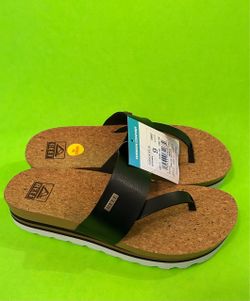 Reef sandals brand new