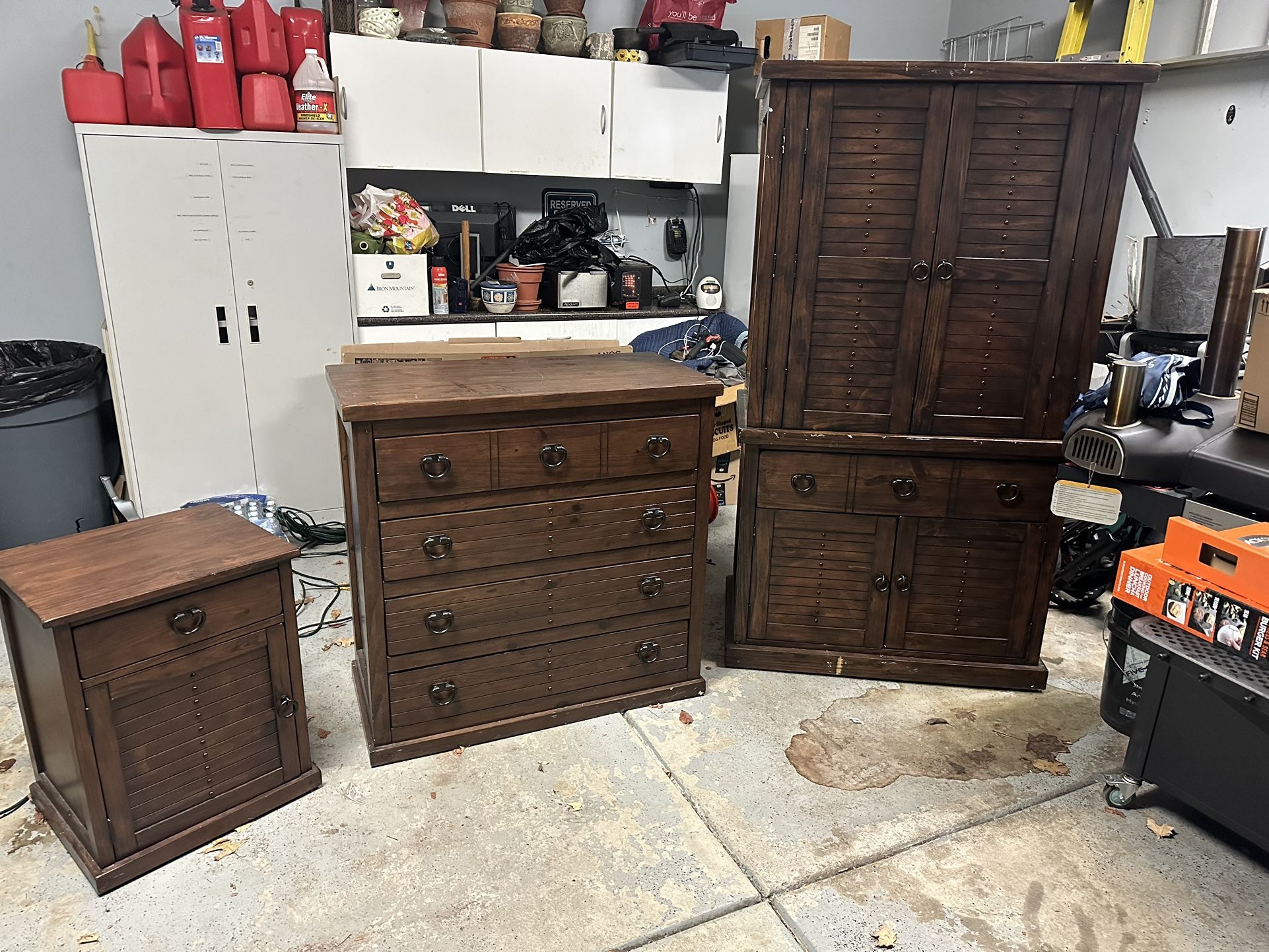 Bedroom Set price Negotiable