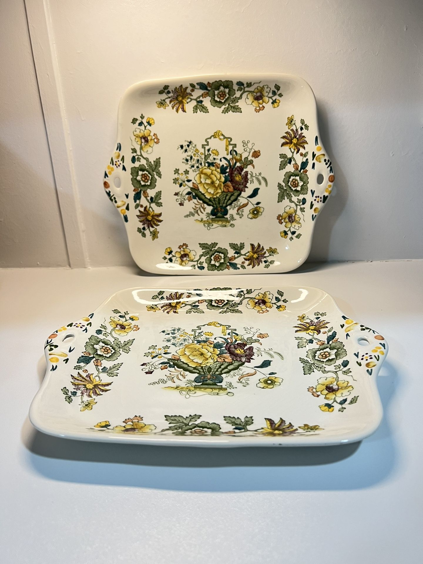 Vintage Mason's Strathmore tab handle cake plate England Patent Ironstone PATENT ONSTONE Strathmore ENGLAND C 4897 PERMANENT, DETERGENT PROOF DEC