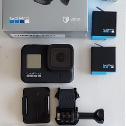 GoPro - HERO8 Black 4K Waterproof Action Camera - Black  w/Protective Housing 