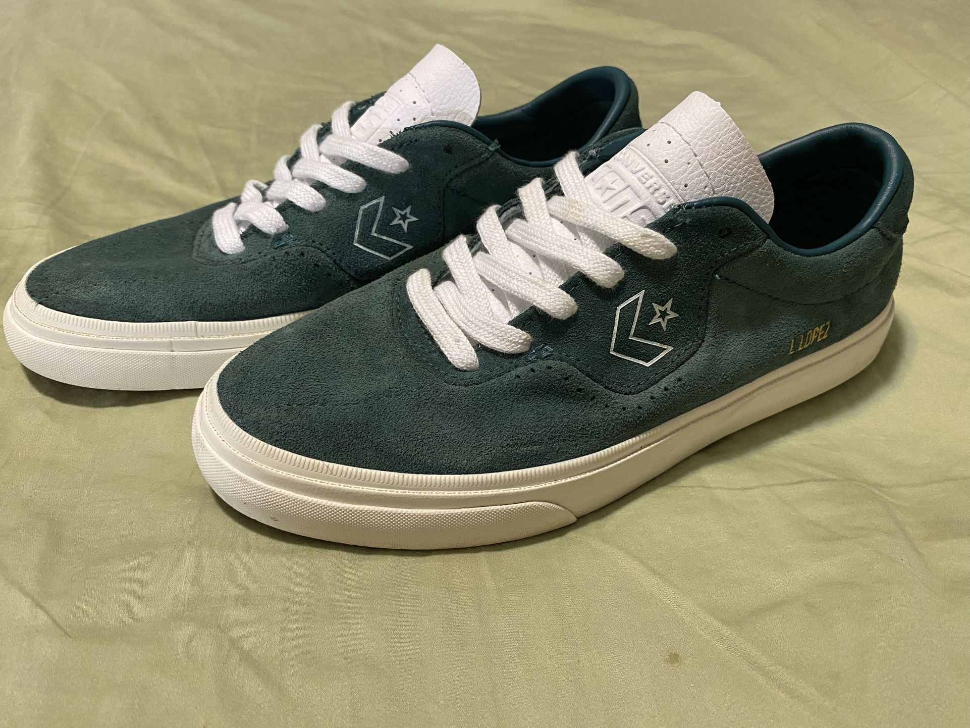 L. Lopez Converse