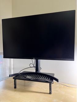 LG 32” QHD IPS Monitor (32QN55T-B) – 2560x1440, 75Hz