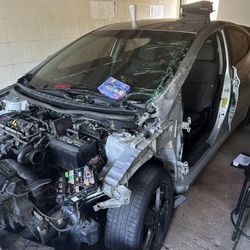 13 Hyundai Elantra PARTS ONLY !!