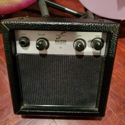 First Act MA2039 Guitar Amplifier 