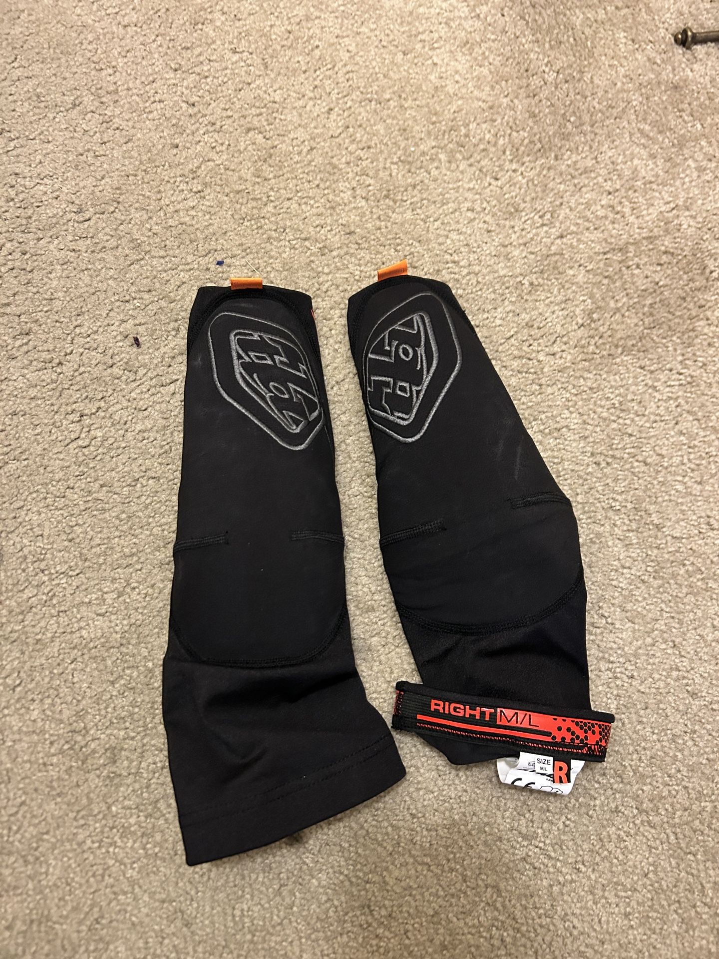 Troy Lee designs Elbow And Knee Pads