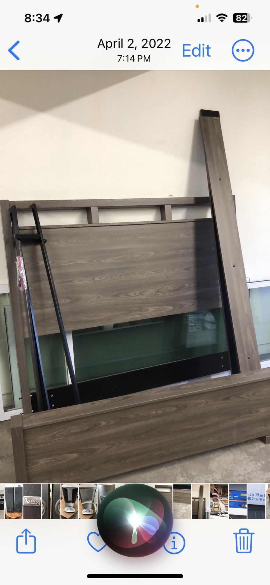 Like New Complete Queen Size Bed