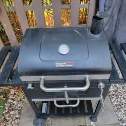 Royal Gourmet 24" Charcoal BBQ Grill - $90 (Sherman oaks)