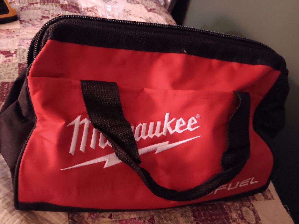 Milwaukee Bag