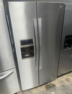 Kenmore Side-by-Side Refrigerator Stainless Steel