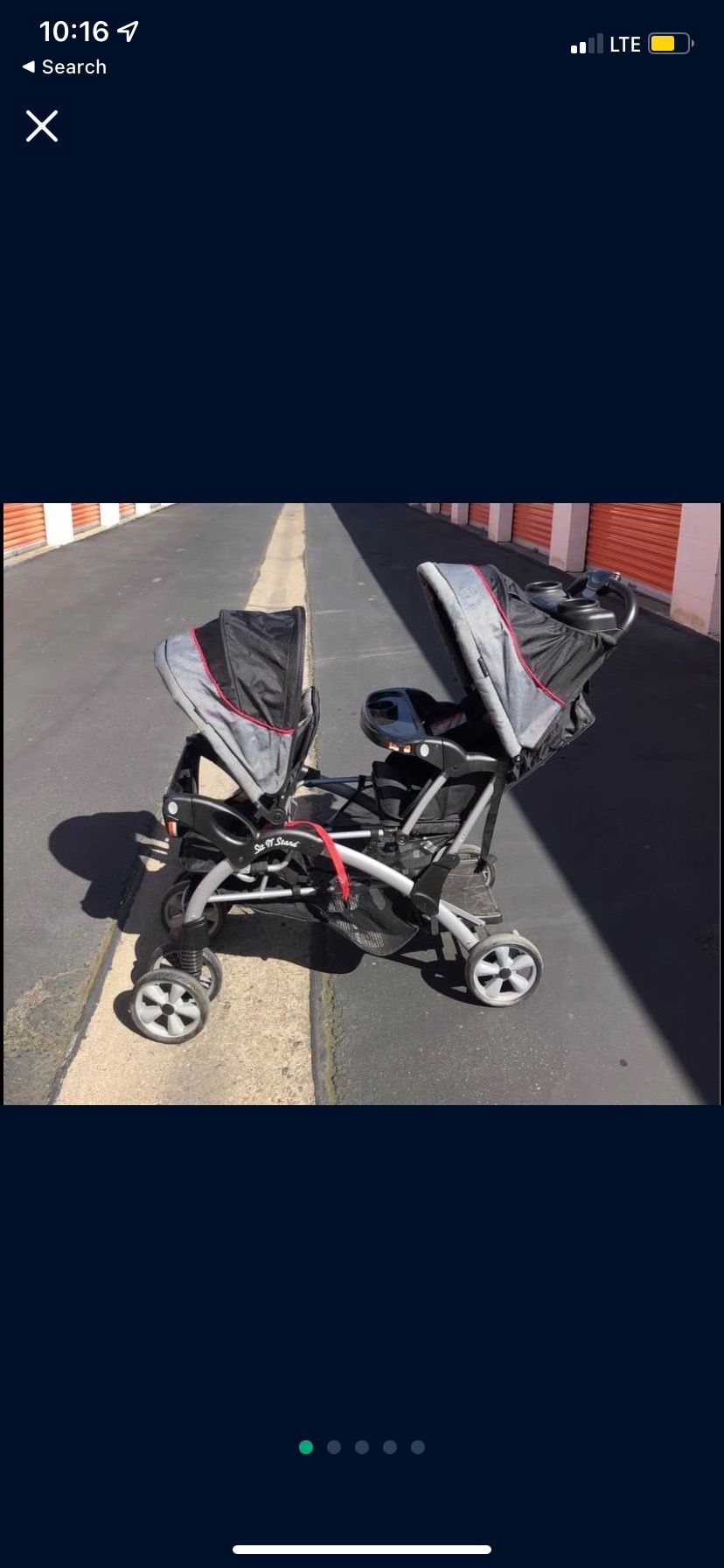 DOUBLE STROLLER BRAND NEW ONLY USED ONCE !!!