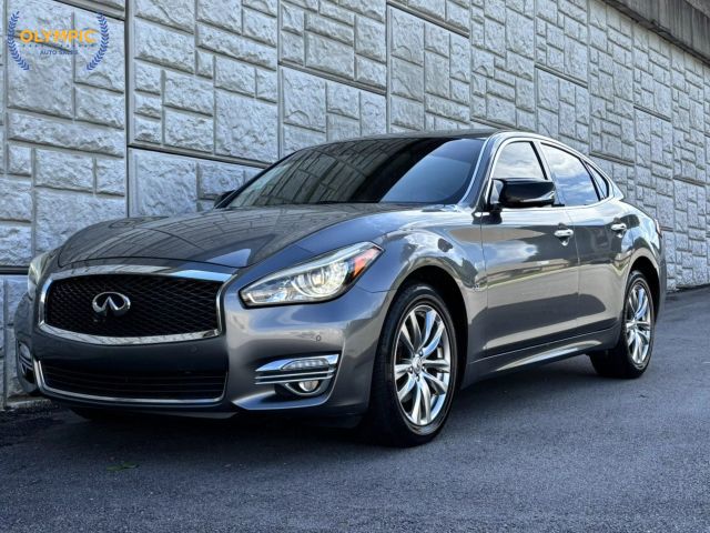2015 INFINITI Q70