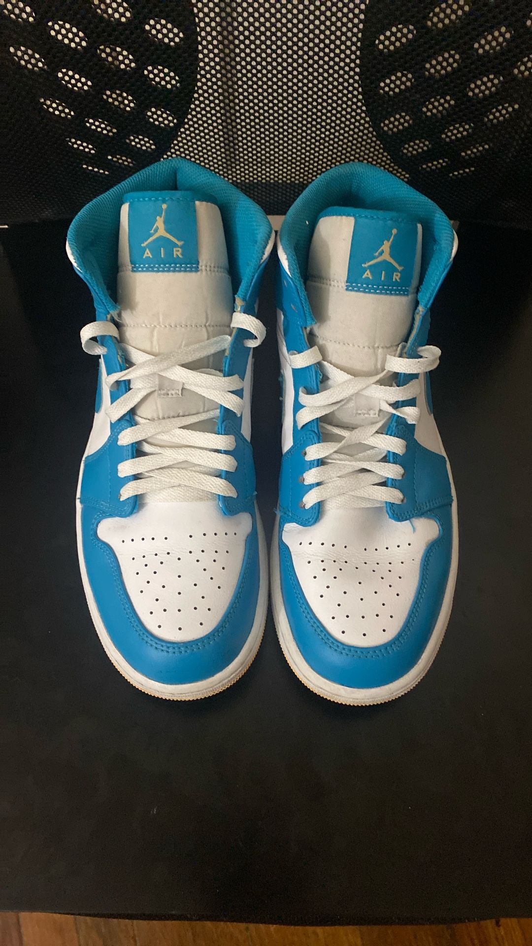 Jordan 1 Mid UNC Blue - Size 10 