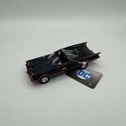JADA BATMAN 1966 CLASSIC TV SERIES BATMOBILE 1:24 NEW NO BOX DIECAST MODEL CAR