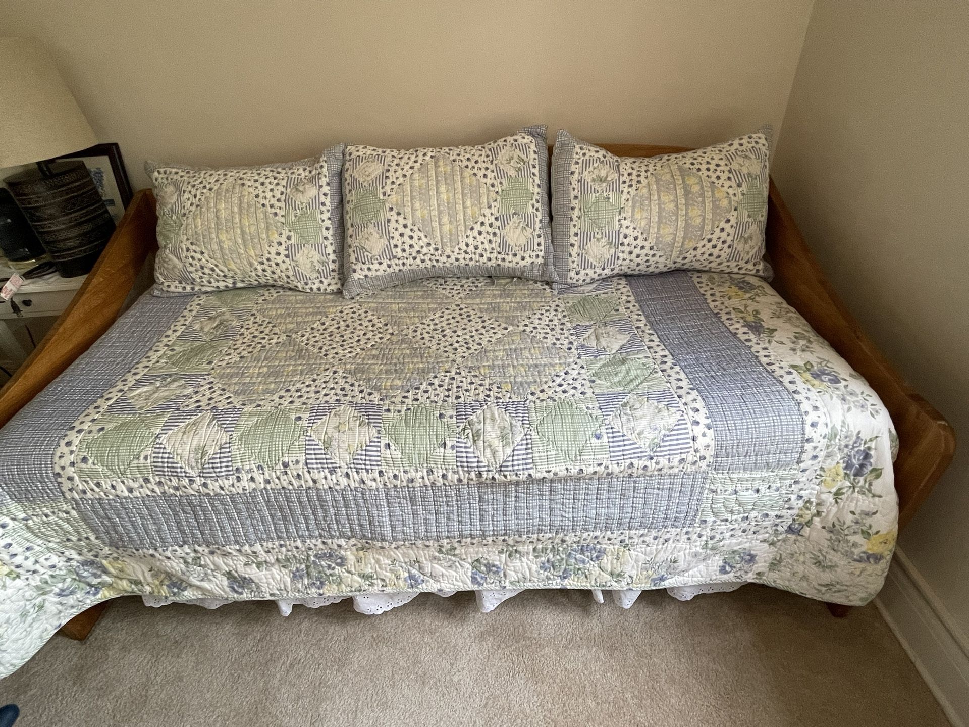 Solid Wood, Daybed With Trundle And One Twin Mattress
