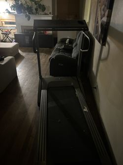 Treadmill- Free