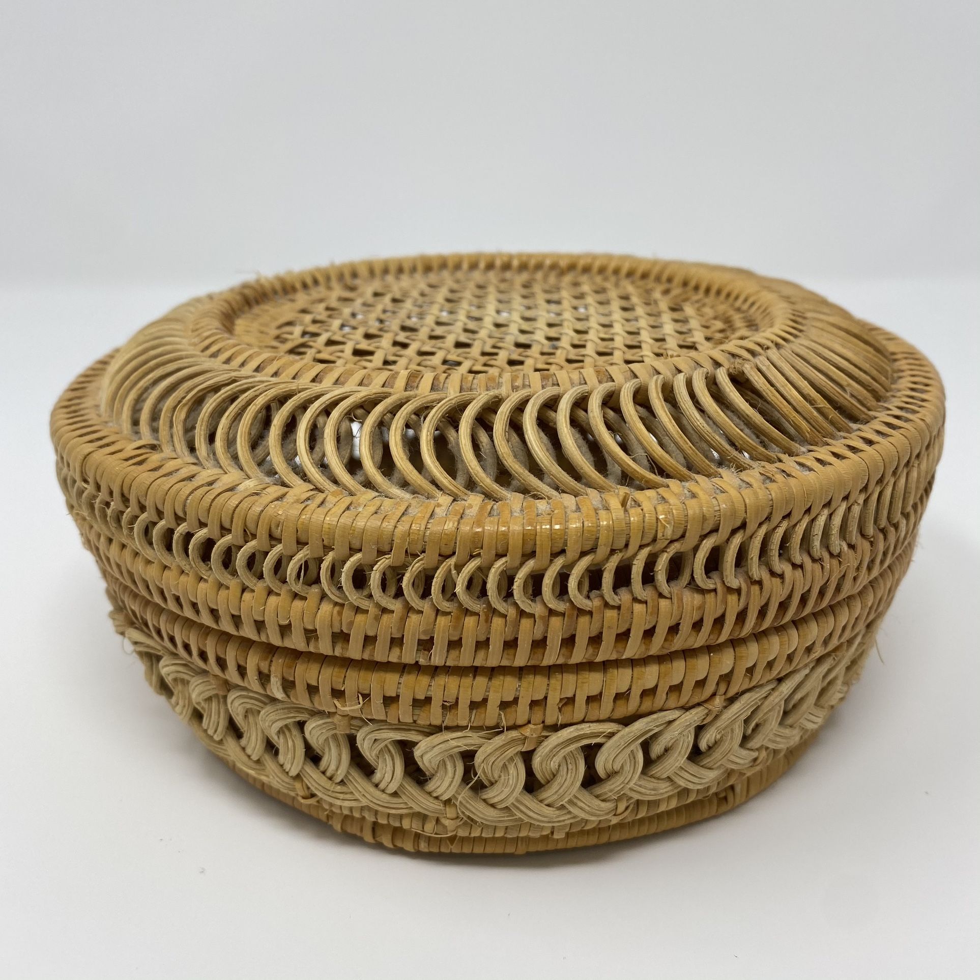Vintage woven wicker basket with lid  