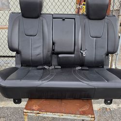 Chevy equinox 2011 leather  seats