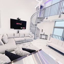 Luxury Couch Set (1600$ Original) 