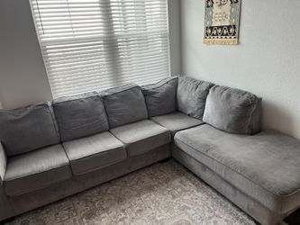Gray L-Shaped Sectional Sofa – Excellent Condition!