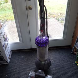 Free Dyson Floor Vacuum ***See Description***