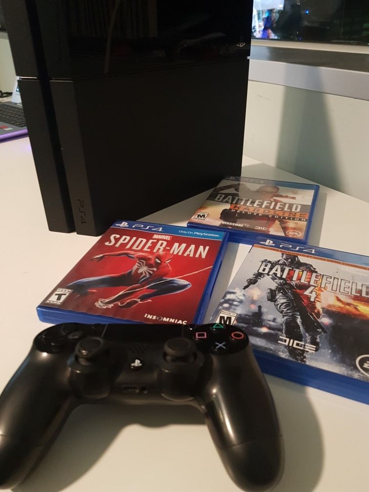 Ps4 original in perfect condition. / Firm price.