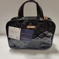 Cosmetic Case Or Bag  Adrienne Vittadine New /$8 /  Bolsa Para Cosmeticos Nueva / Nellis Blvd & Cheyenne Ave.