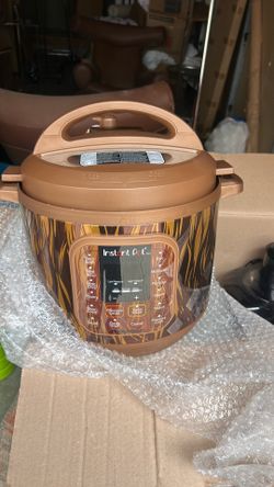 Instant Pot Duo Star Wars Chewbacca 8qt Electric Pressure Cooker w/ Accessories