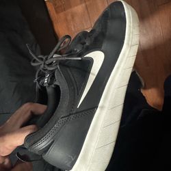 Nyah Nike 2.0 (9.5 men)