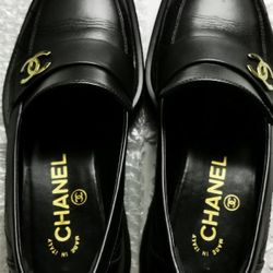 Small leather shoes