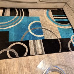 Living Room Rug- Turquoise, 5x7