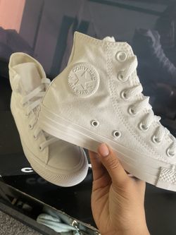 WOMEN White Converse .