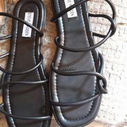 Steve Madden Brand New Size 10 Black Sandals Never Worn