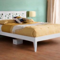 New Full Size White Solid Wood Modern Platform Bed