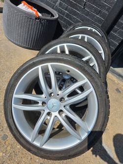 Mercedes rims new tires