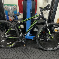 Trek limited Edition Hybrid Mountain Bike with Pump